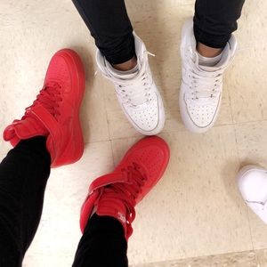 Meet your Posher, Lucy